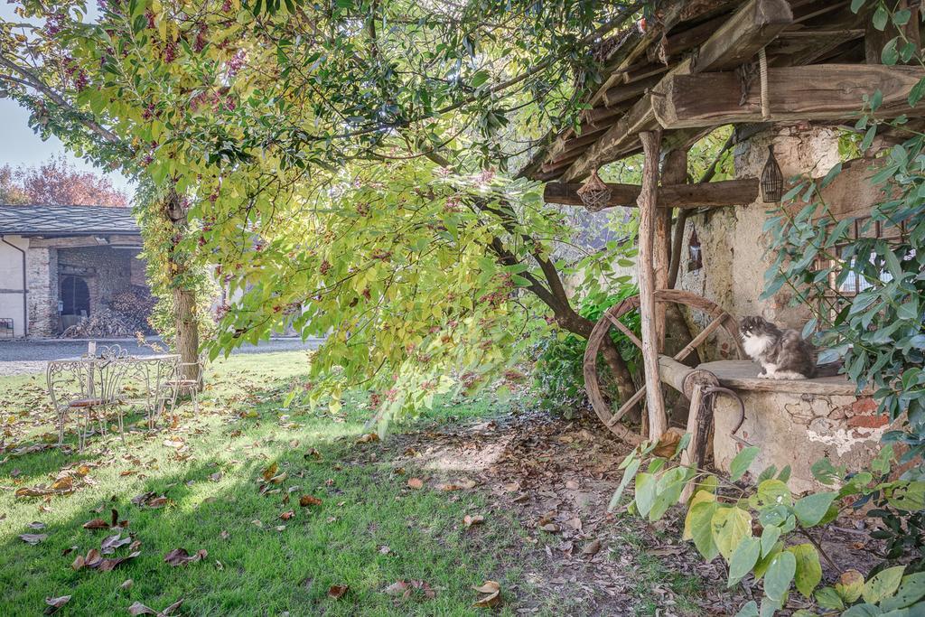 La Casa Delle Grottesche Panzió Bagnolo Piemonte Kültér fotó